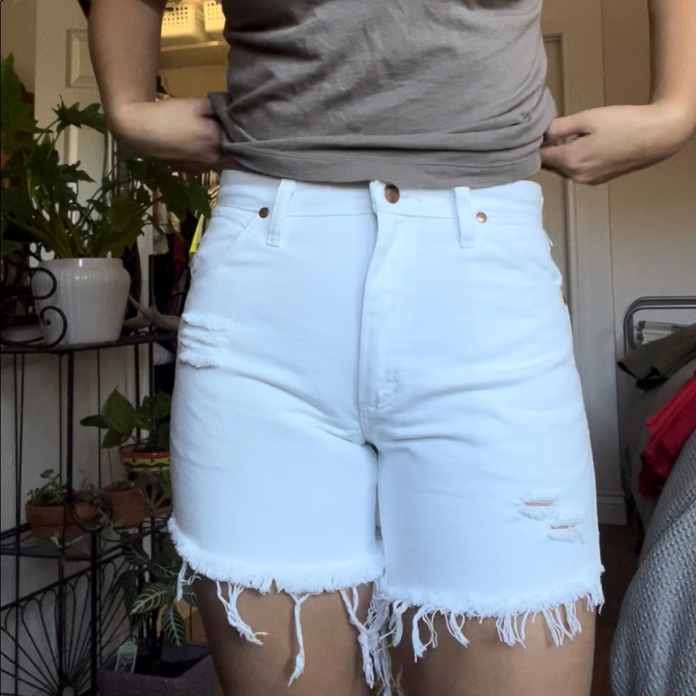 UNWORN Wrangler 13MWZW1 shorts size 31